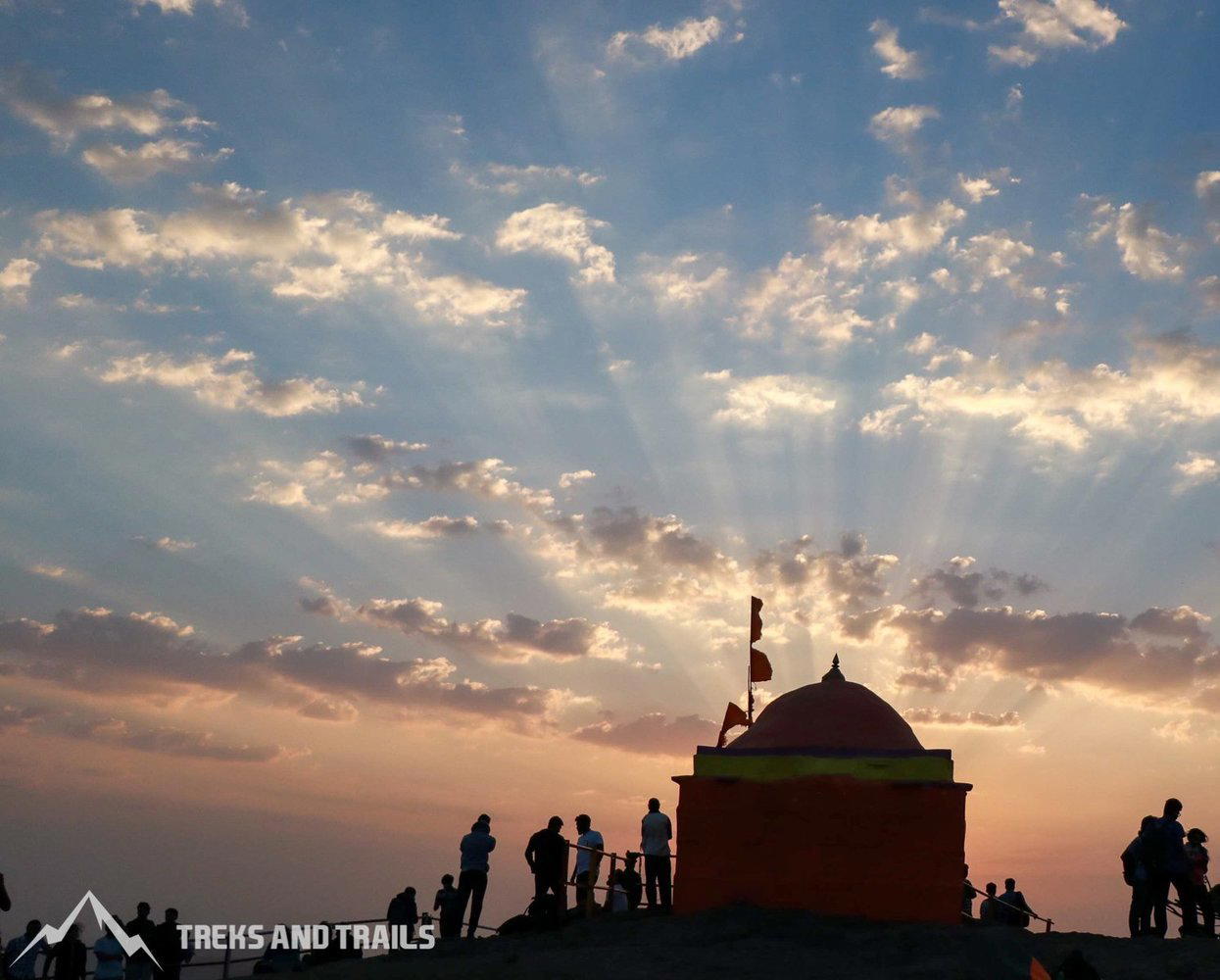 kalsubai-highest-peak-of-maharashtra