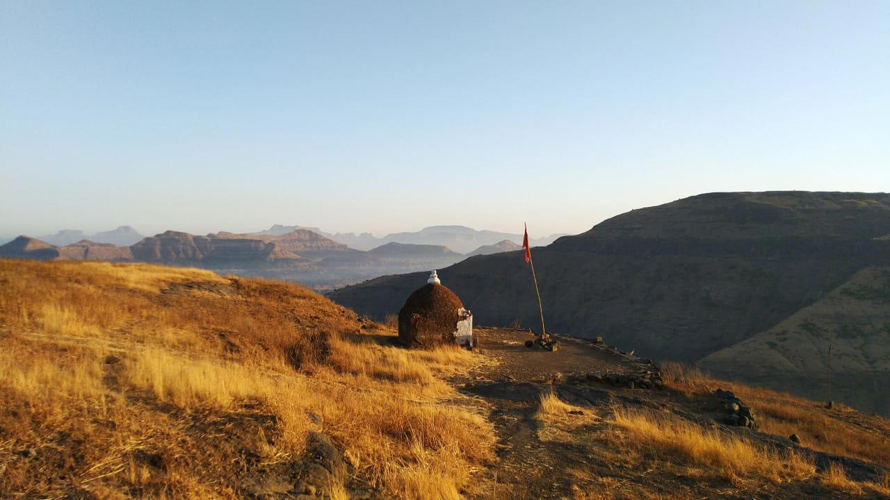 Tringalwadi Fort Trek